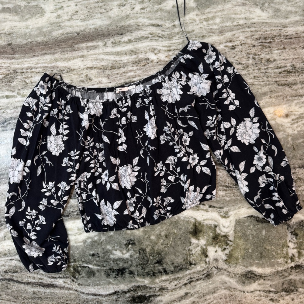 Miami Black and White Floral Off-Shoulder Blouse